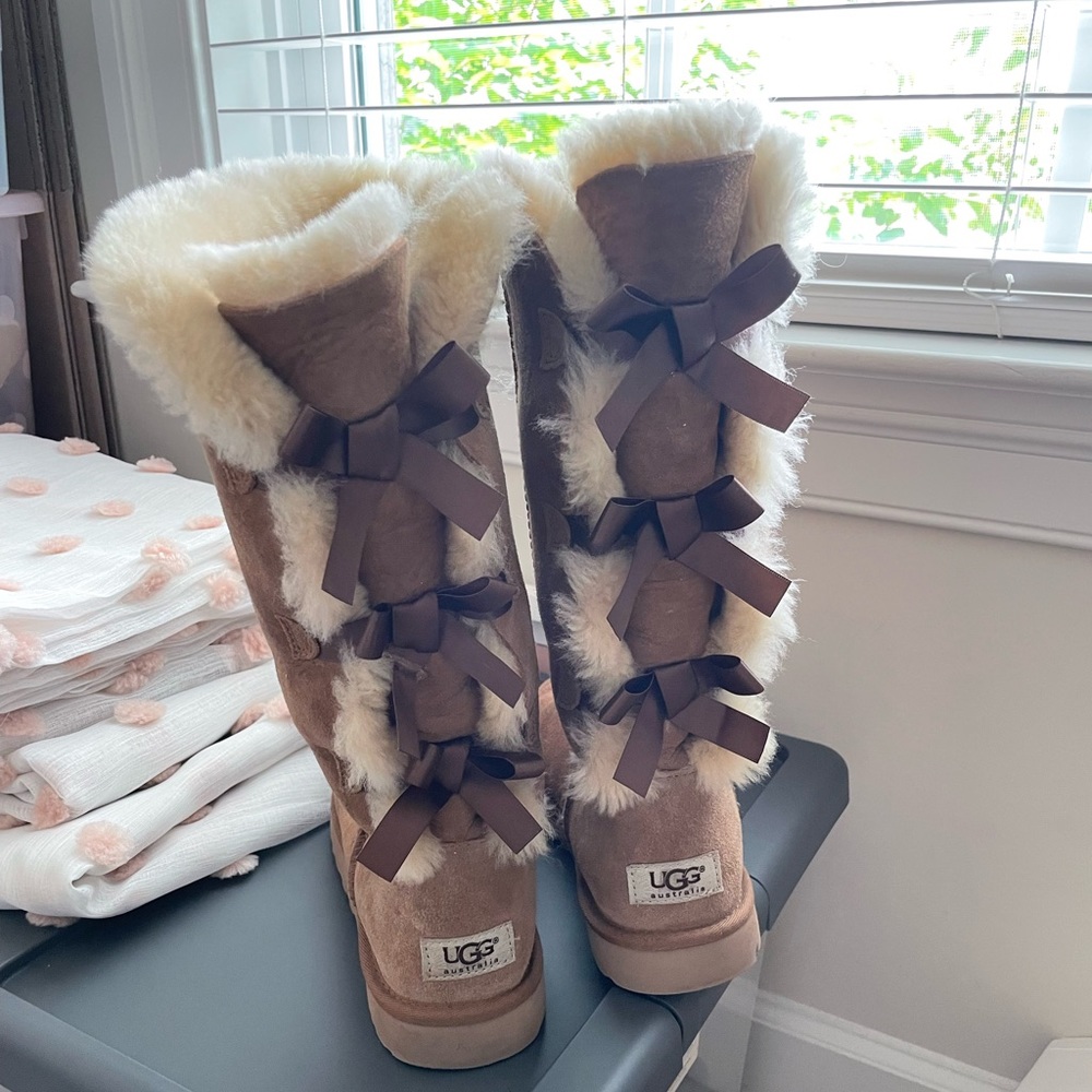 Tall Bailey Bow Uggs